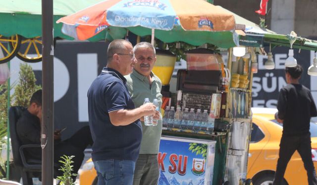 Güneydoğu’da Termometreler Patladı! O Şehirde 45 Derece Sıcaklıkla Hayat Durdu
