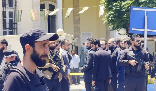 Suriye'nin başkenti Şam'da meydana gelen patlamalarda 18 kişi yaralandı