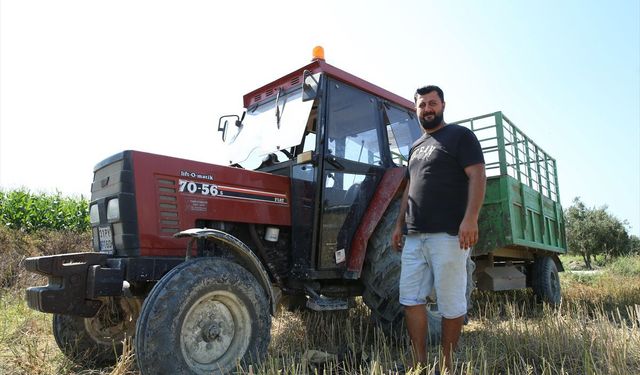 Hayata traktörüyle tutunan depremzede çiftçi, devlet desteğiyle üretime güç katıyor