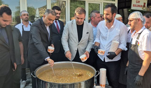 Onikişubat Belediyesi'nden aşure ikramı