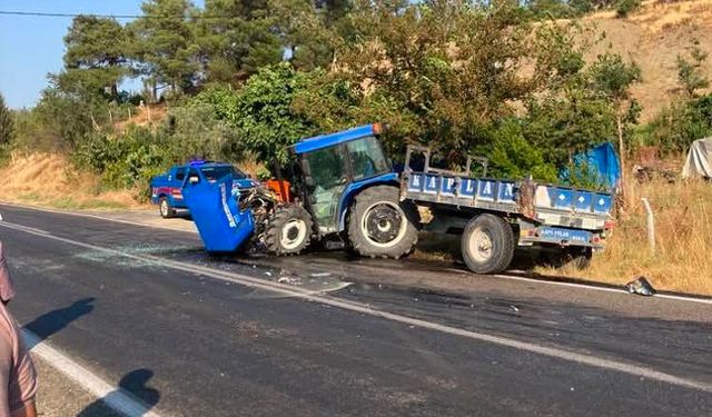 Kahramanmaraş’ta traktör ve otomobilin karıştığı kazada 3 kişi yaralandı