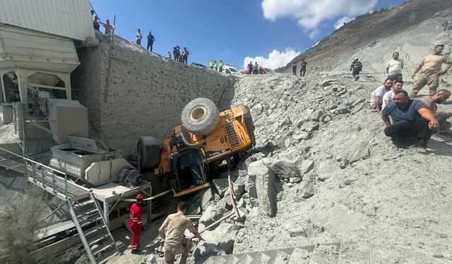 Hatay’da Acı Olay! Taş Ocağında İş Makinesi Devrildi, 1 İşçi Yaşamını Yitirdi