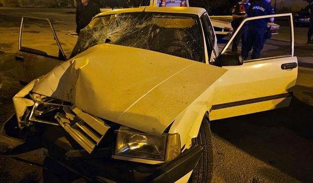 Mersin’de duvara çarpan otomobildeki kişi öldü