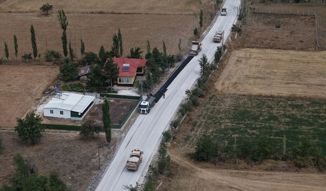Göksun’da 2,5 Kilometrelik Yol Baştan Sona Yenilendi!