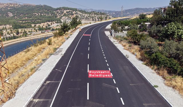Büyükşehir'den Sarıçukur'a Otoban Gibi Yol