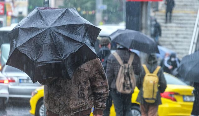 Meteoroloji'den Sağanak Uyarısı: O İller İçin Kuvvetli Sağanak ve Gök Gürültülü Yağış Alarmı!