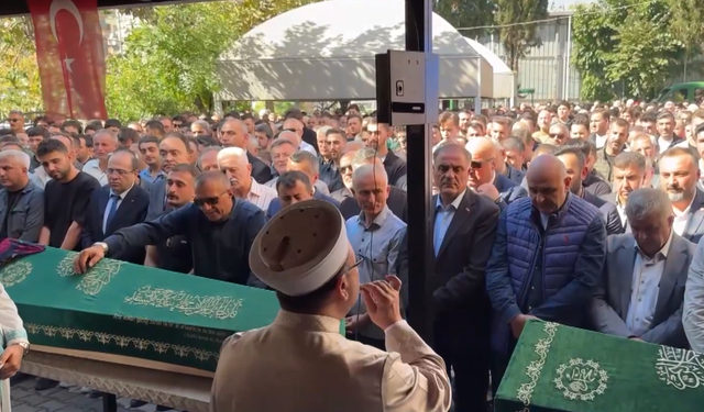 Maltepe’deki Bina Çökmesinde Can Veren İki Kardeş Son Yolculuğuna Uğurlandı!