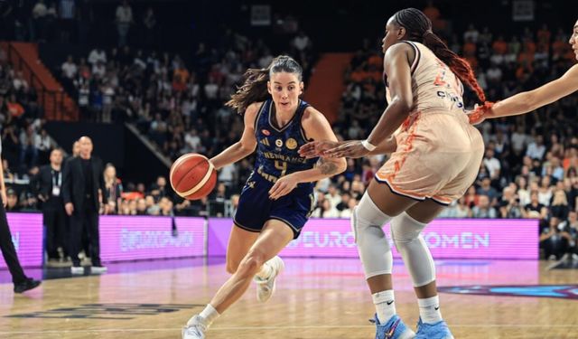 Fenerbahçe Tarfin FIBA Kadınlar Süper Kupası'nın sahibi oldu