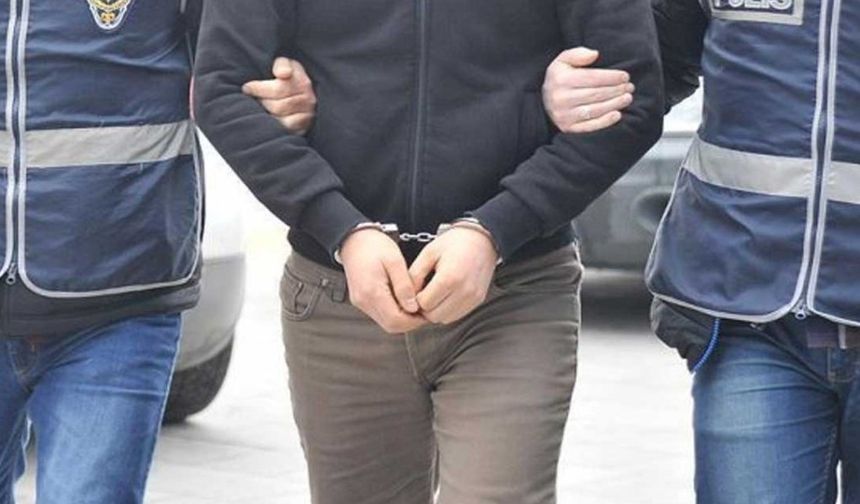 Mersin'de dolandırıcılık yaptıkları iddiasıyla 2 zanlı tutuklandı