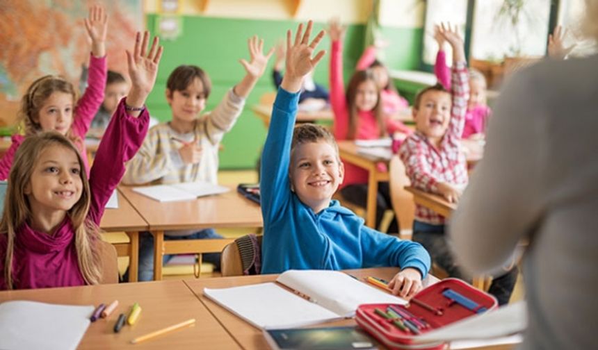 Türkoğlu Belediyesi'nden 2 bin öğrenciye eğitim desteği