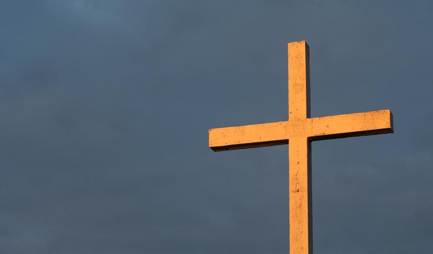 Yeni Zelanda Başbakanı, devlet ve kilise bakımında istismara uğrayan mağdurlardan özür diledi