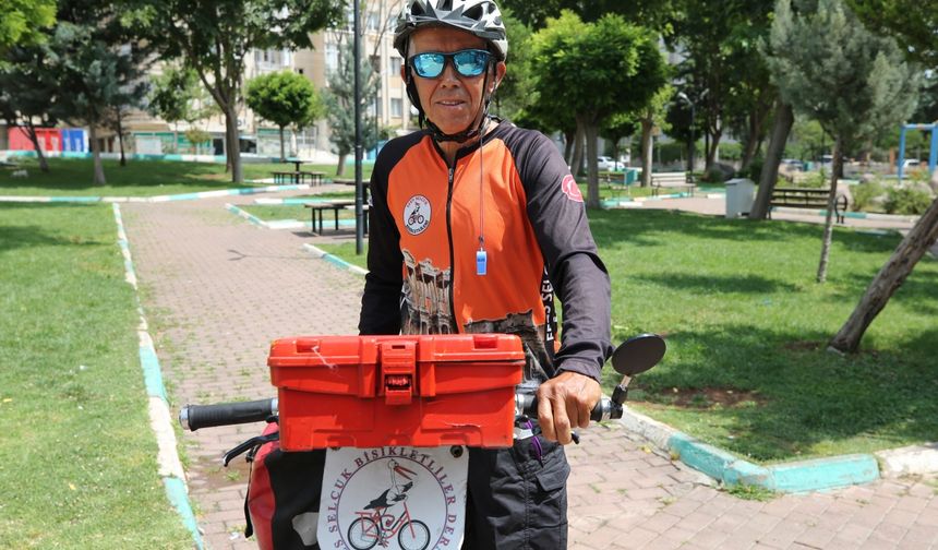Bisikletle 65 şehri gezen çift, 81 ili tamamlamak istiyor