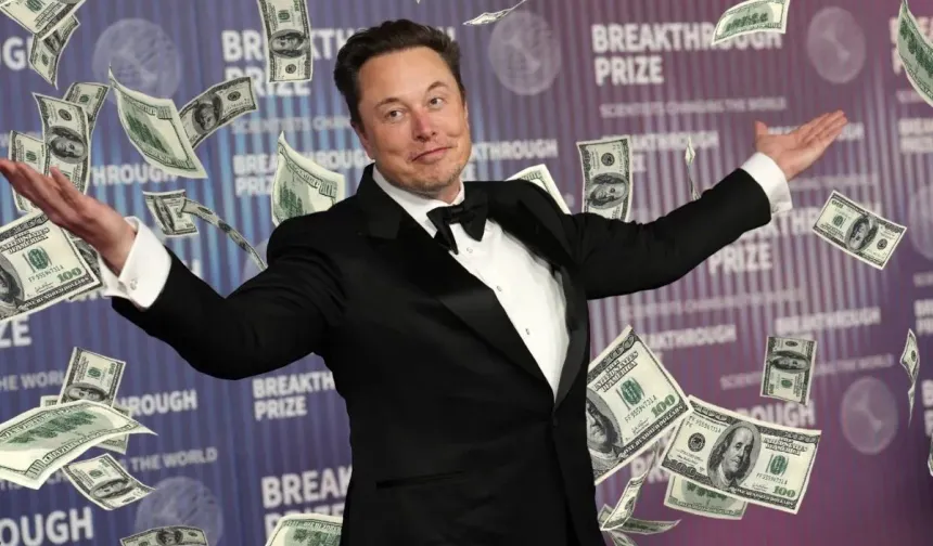 Elon Musk, dünyanın ilk yarım trilyoneri oldu