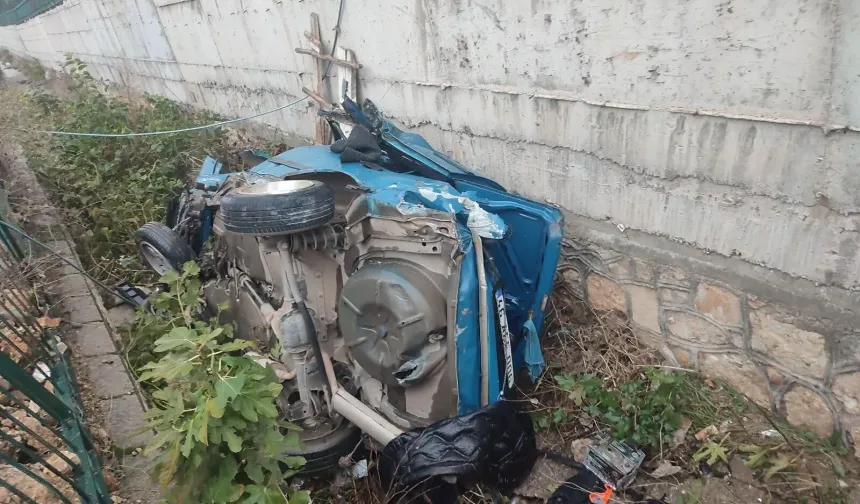 Kahramanmaraş’ta araç kanala düştü: 3 kişi yaralandı!