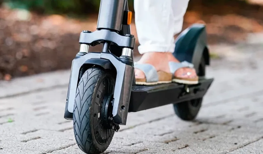 E-scooter sürerken artık buna dikkat! Yeni kurallar geliyor
