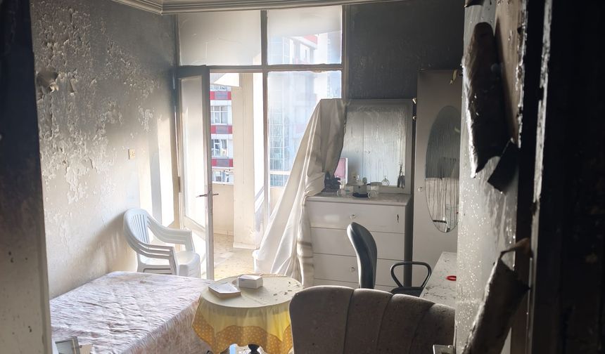 Adana'da apartman dairesinde çıkan yangın söndürüldü