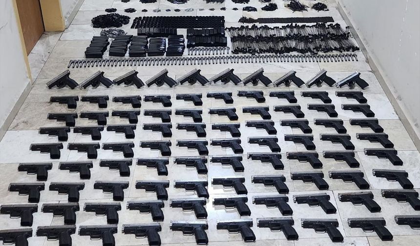 Hatay'da 90 ruhsatsız tabanca ele geçirildi