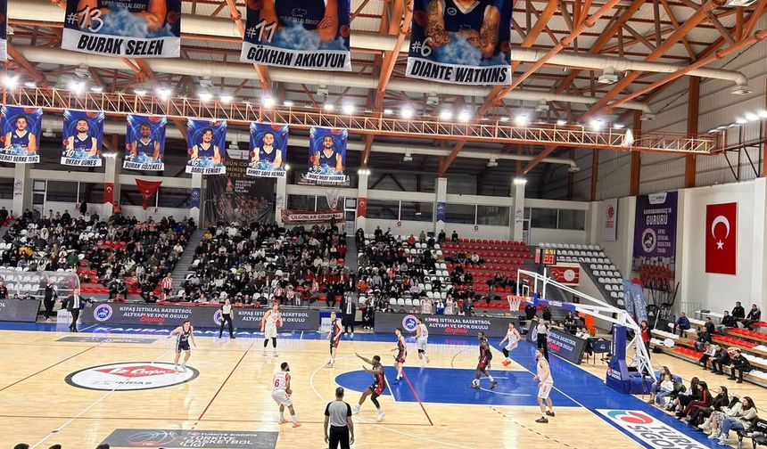 Son Çeyrekte Şov: Kipaş İstiklal Play-Off Yolunda Kazandı!