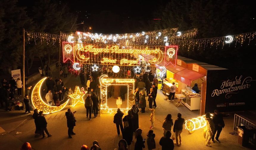 İftar, meddah, musiki ve sohbetle Ramazan Sokağı’nda unutulmaz gece