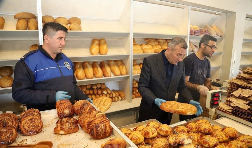 Hijyen koşullarına uymayan ruhsatsız fırına 6 bin 400 lira ceza kesildi