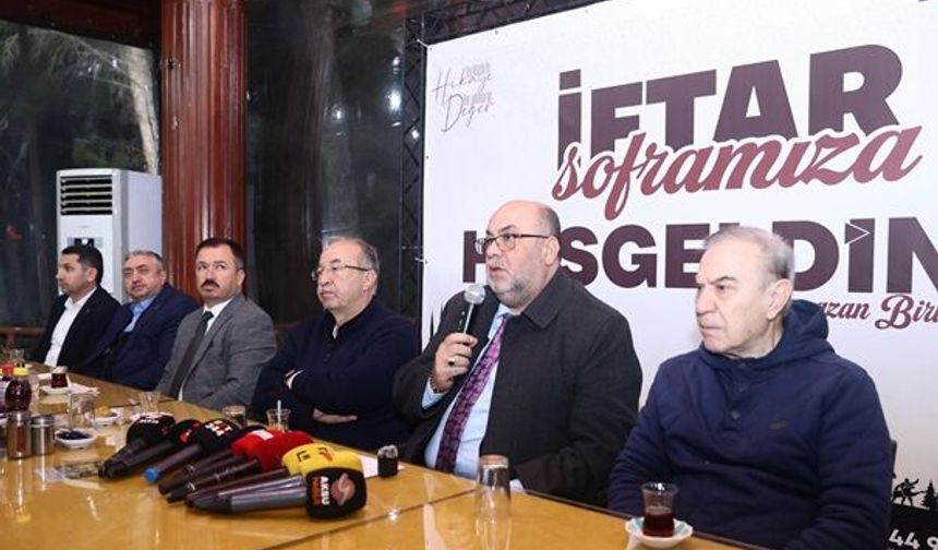 Başkan Akpınar, iftar programında basın mensuplarıyla buluştu!