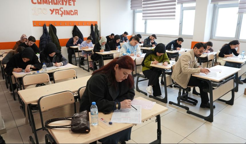 Kahramanmaraş'ta Öğrencilere KPSS Provası