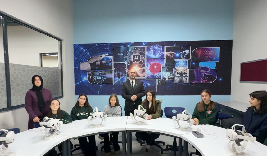 Abdulhamithan Diyanet Gençlik Merkezi Gençlerin Hizmetine Açıldı