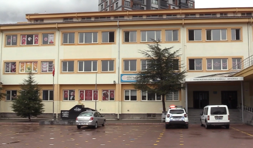 Kayseri'de ortaokulda çıkan kavgada 1 öğrenci bıçakla yaralandı