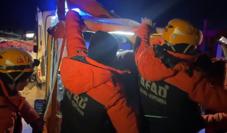 Kayseri'de mahsur kalan 3 işçi AFAD ekiplerince kurtarıldı