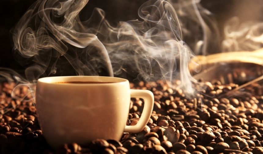 İftar sofralarının ardından geleneksel kahve keyfi de yeniden canlandı