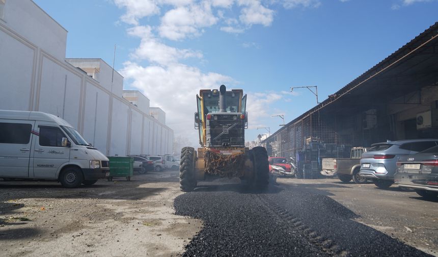 Kahramanmaraş Toptancılar Sitesi’nin Yolu Yenileniyor