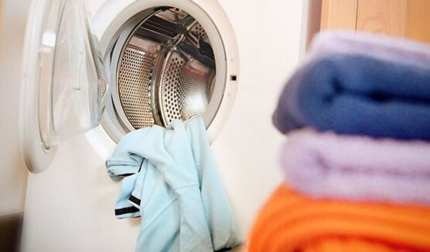 Yeni Alınan Kıyafetler Yıkanmalı Mı? Uzmanlar Uyarıyor!