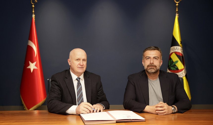 Fenerbahçe’de Kritik Görev Değişimi! Eski Futbolcu Göreve Getirildi!