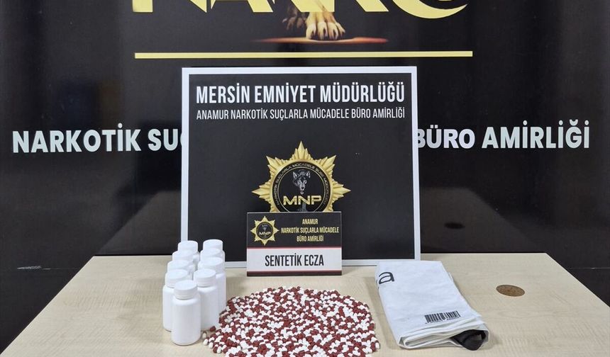 Anamur ilçesinde 489 sentetik ecza hapı ele geçirildi