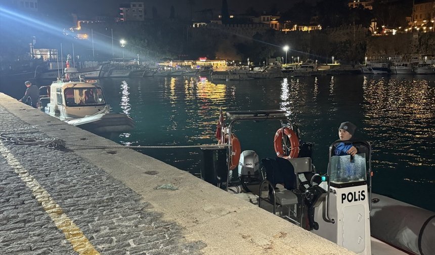 Antalya'da falezlerden düşen kadın öldü