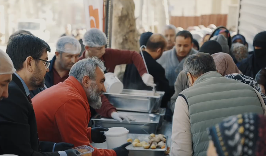 Şekerli Vakfı’ndan Kahramanmaraş’ta her gün 2 bin kişiye iftar yemeği