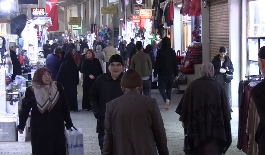 Kahramanmaraş'ta esnaf ramazan ve bayram alışverişinden memnun