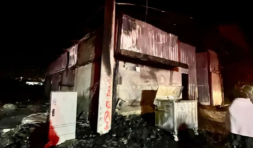 Dulkadiroğlu İstasyon Mahallesi'nde depo yangını!