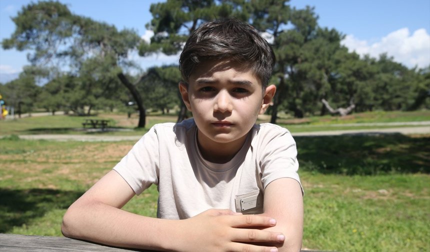 Kahramanmaraş'taki saldırıdan saklanarak kurtulan Mehmet Asaf 23 Nisan'ı buruk karşılıyor