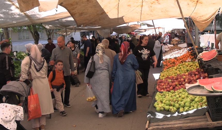 Pazarda Etiket Krizi: Vatandaşın Tercihi Artık En Taze Değil En Uygun Fiyatlı Ürün