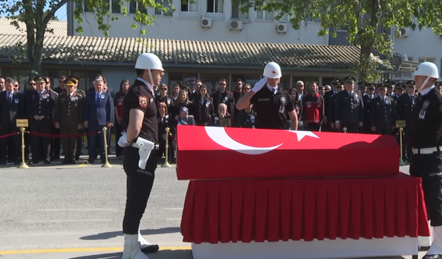 İzmir'de şehit olan polis memuru Serkan Hızlı için tören düzenlendi