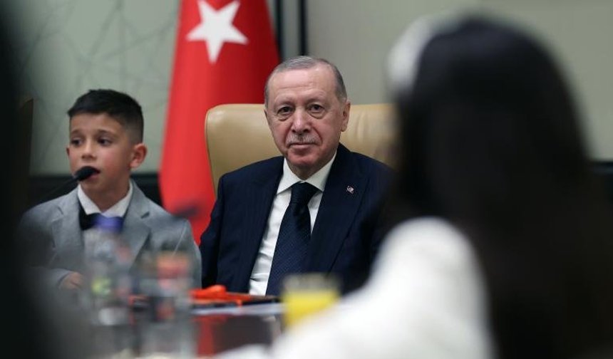 Cumhurbaşkanı Erdoğan 23 Nisan’da Çocukları Külliye’de Ağırladı