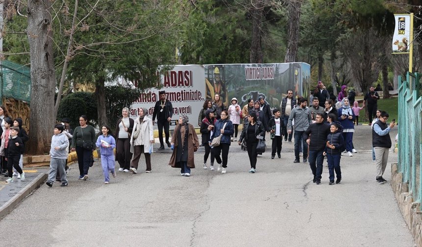 Gaziantep Hayvanat Bahçesi 3 ayda 1,5 milyonun üzerinde ziyaretçi çekti