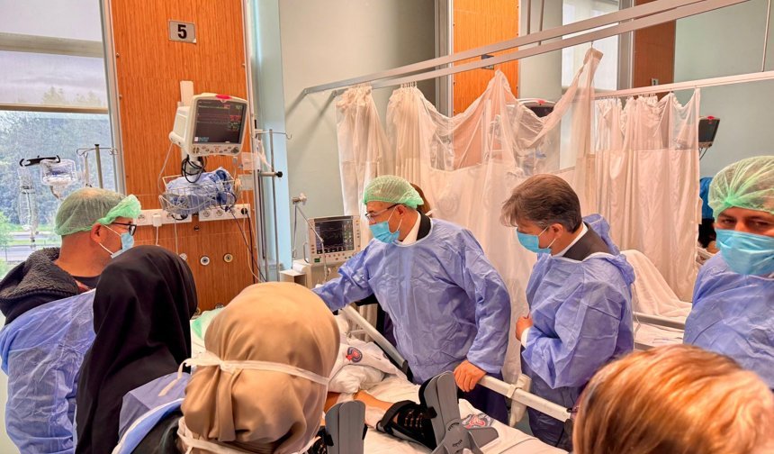 Kahramanmaraş Heyeti Saldırı Mağdurlarını Hastanede Yalnız Bırakmadı