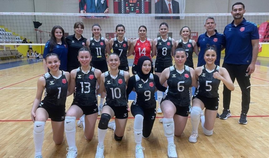 Kahramanmaraş Büyükşehir Belediyespor Kadın Voleybol Takımı 2. Lig’e Yükseldi