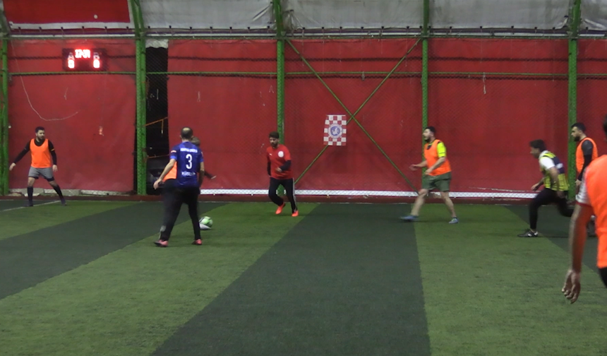 Basın mensupları halı sahada buluştu, kazanan dostluk oldu