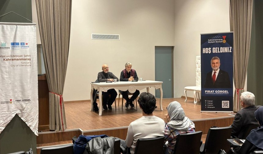 Yazarlık Akademisi'nde “Yazı Disiplini Türkçe Dikkati” Konuşuldu