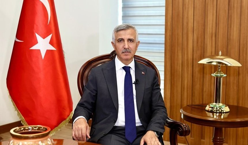 Vali Ünlüer'den 23 Nisan Ulusal Egemenlik ve Çocuk Bayramı Mesajı