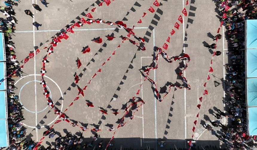 Kahramanmaraş’ta 23 Nisan Coşkusu Yahya Kemal İlkokulu'nda Yaşandı!
