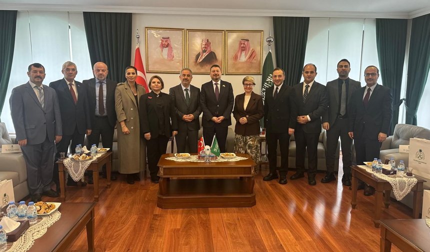 Suudi Arabistan Büyükelçisi'nden Gündem Yaratan Sözler: Türkiye, İran ve Bölgesel Dengeler